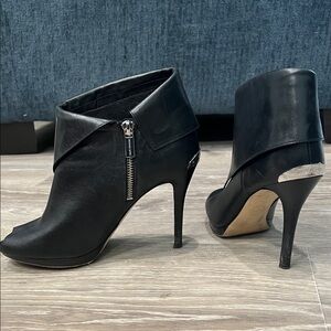 Elegant Black Ankle Boots